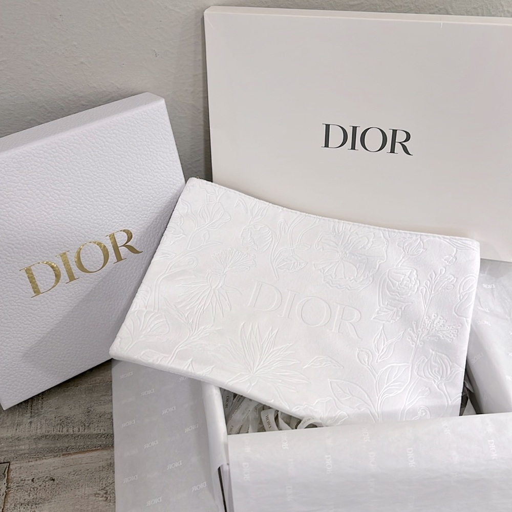 DIOR Large Cosmetic Pouch Bundle